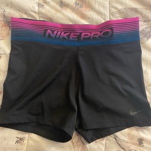 [NEW] Nike Women’s Pro Dri-FIT shorts